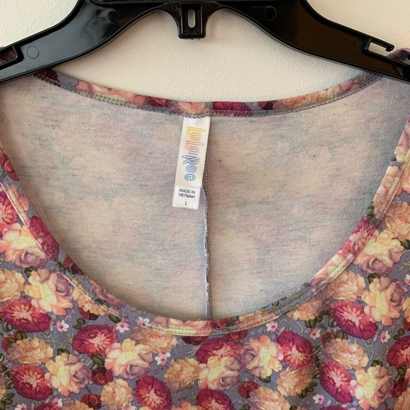 💰10/$50💰Large Floral Lularoe Perfect Tee - Picture 6 of 7
